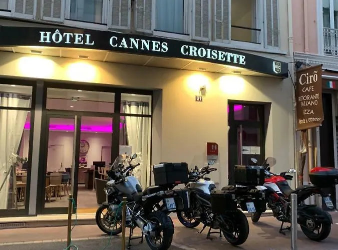 Hotel Croisette 3*